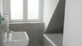 Wannenbad mit Fenster