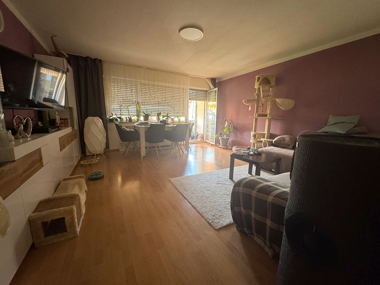 Wohnzimmer (1.OG rechts)