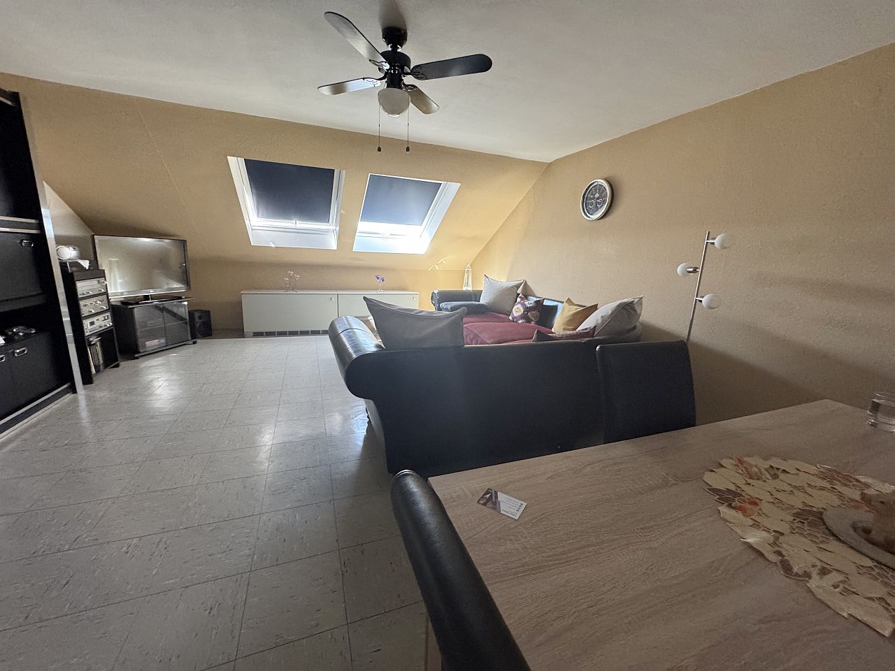 Wohnzimmer (DG rechts)