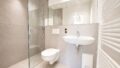 Modernes Duschbad