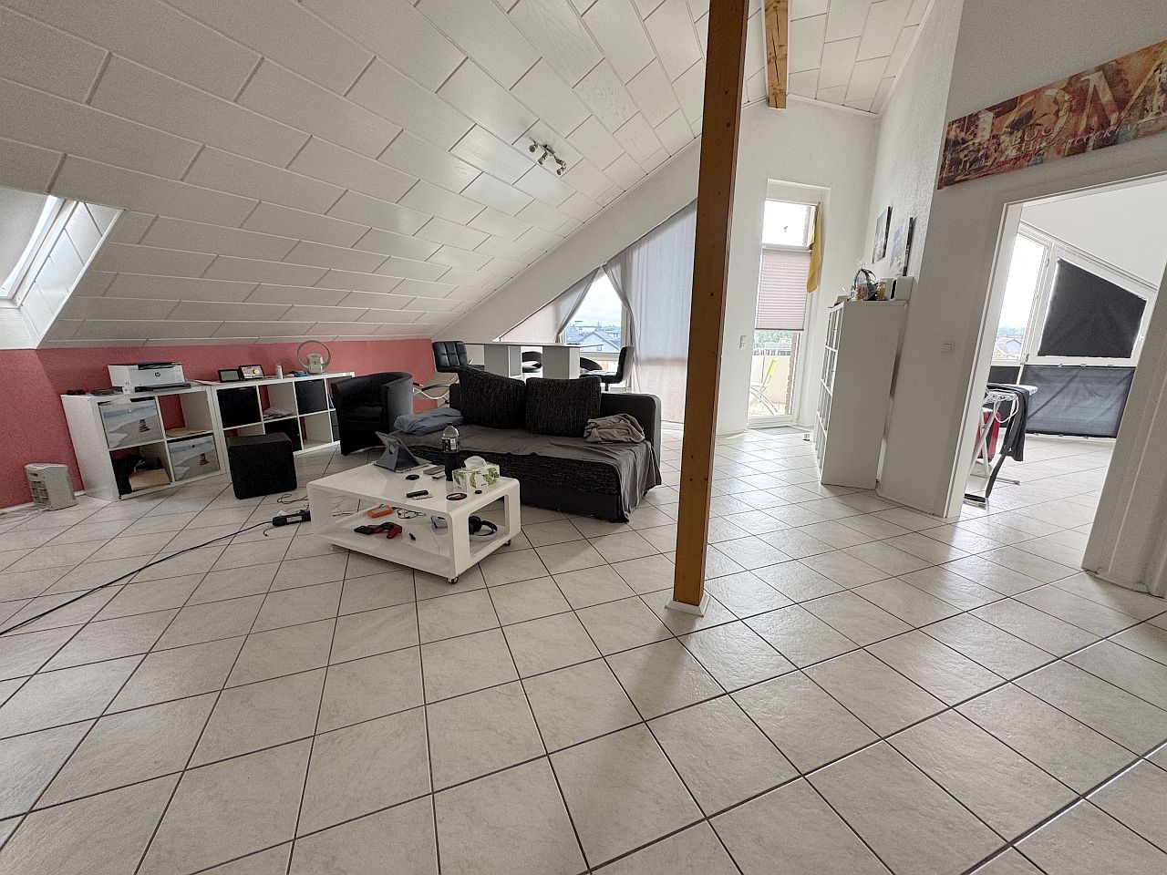 Wohnzimmer (Ansicht 2)