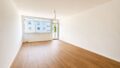 Wohnzimmer vorne - Balkon