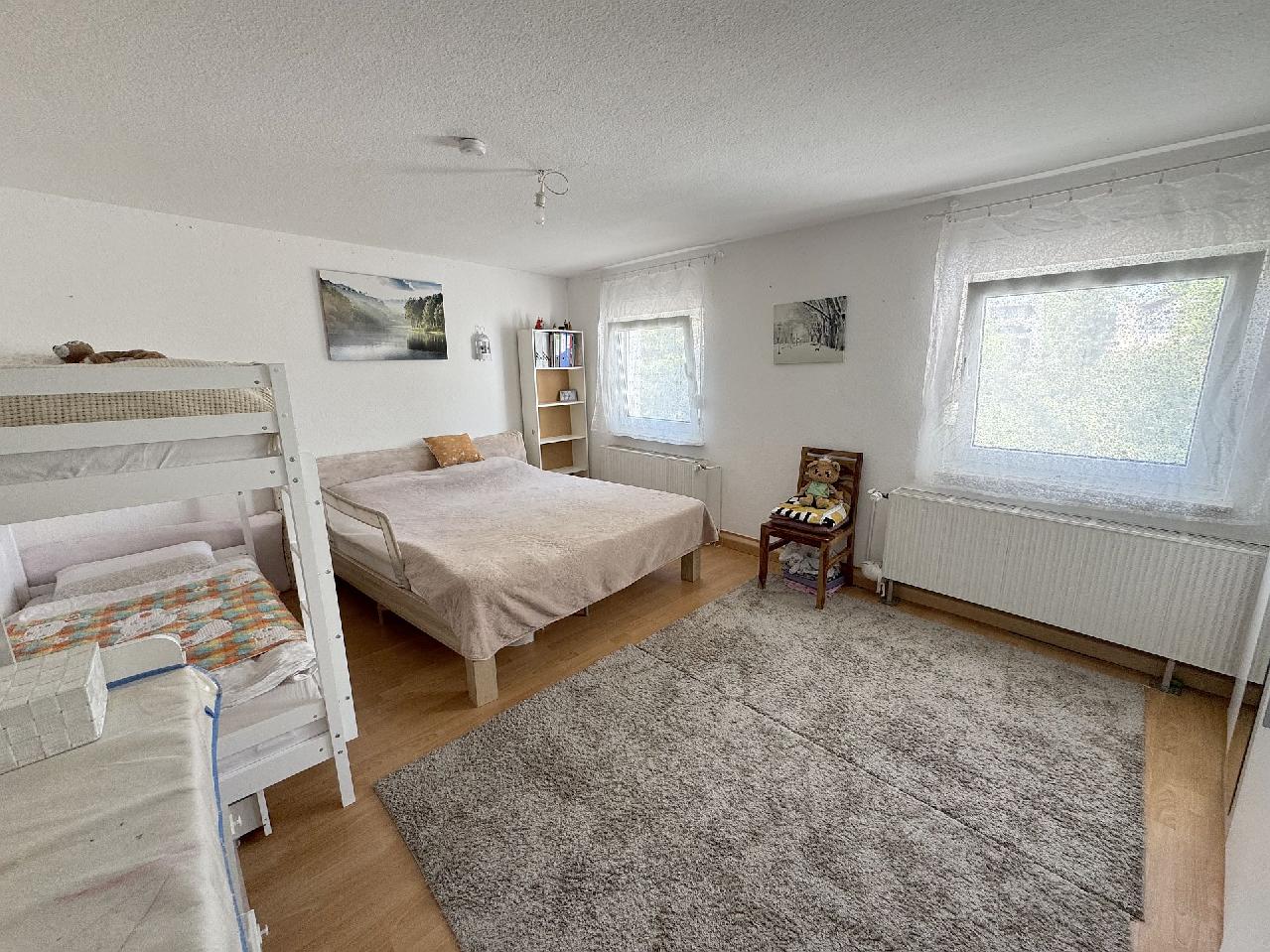 Schlafzimmer - DG